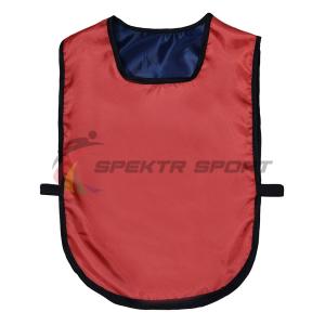 Купить Манишка футбольная двусторонняя универсальная Spektr Sport красно-синяя в Геленджике 